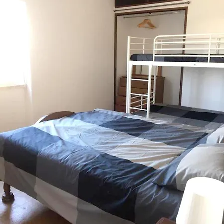 With 4 Bedrooms In Santo Isidoro, With Wonderful Sea View, Private Pool... شقة *